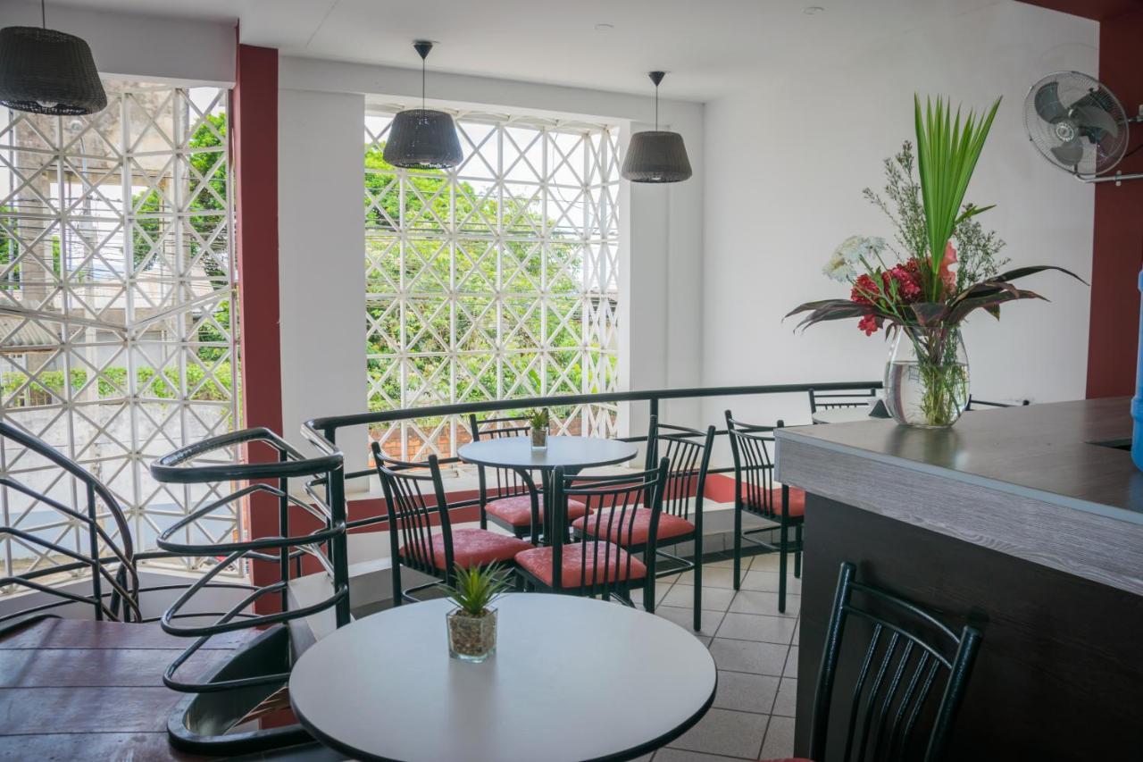 Hostal "Centrika" تارابوتو المظهر الخارجي الصورة