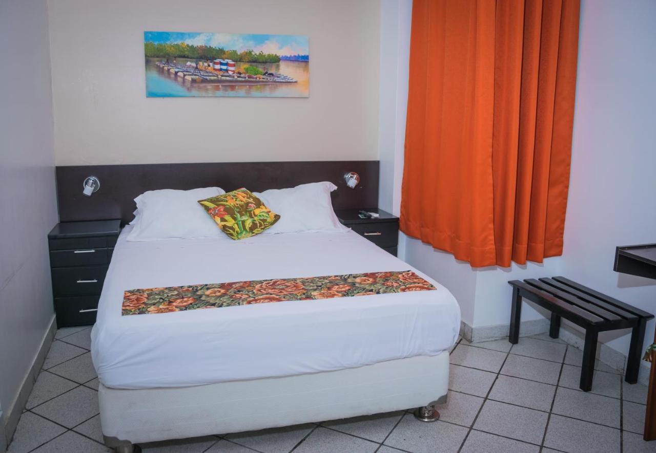 Hostal "Centrika" تارابوتو المظهر الخارجي الصورة