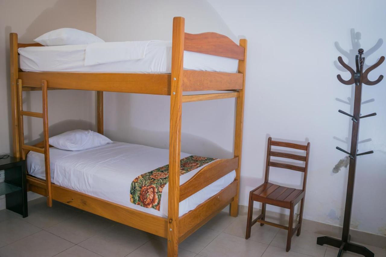 Hostal "Centrika" تارابوتو المظهر الخارجي الصورة